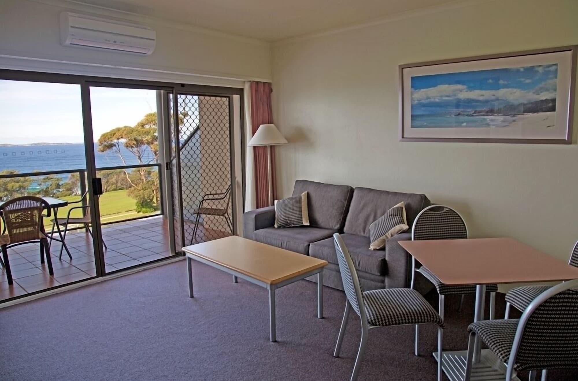 Amooran Oceanside Apartments And Motel Narooma Esterno foto