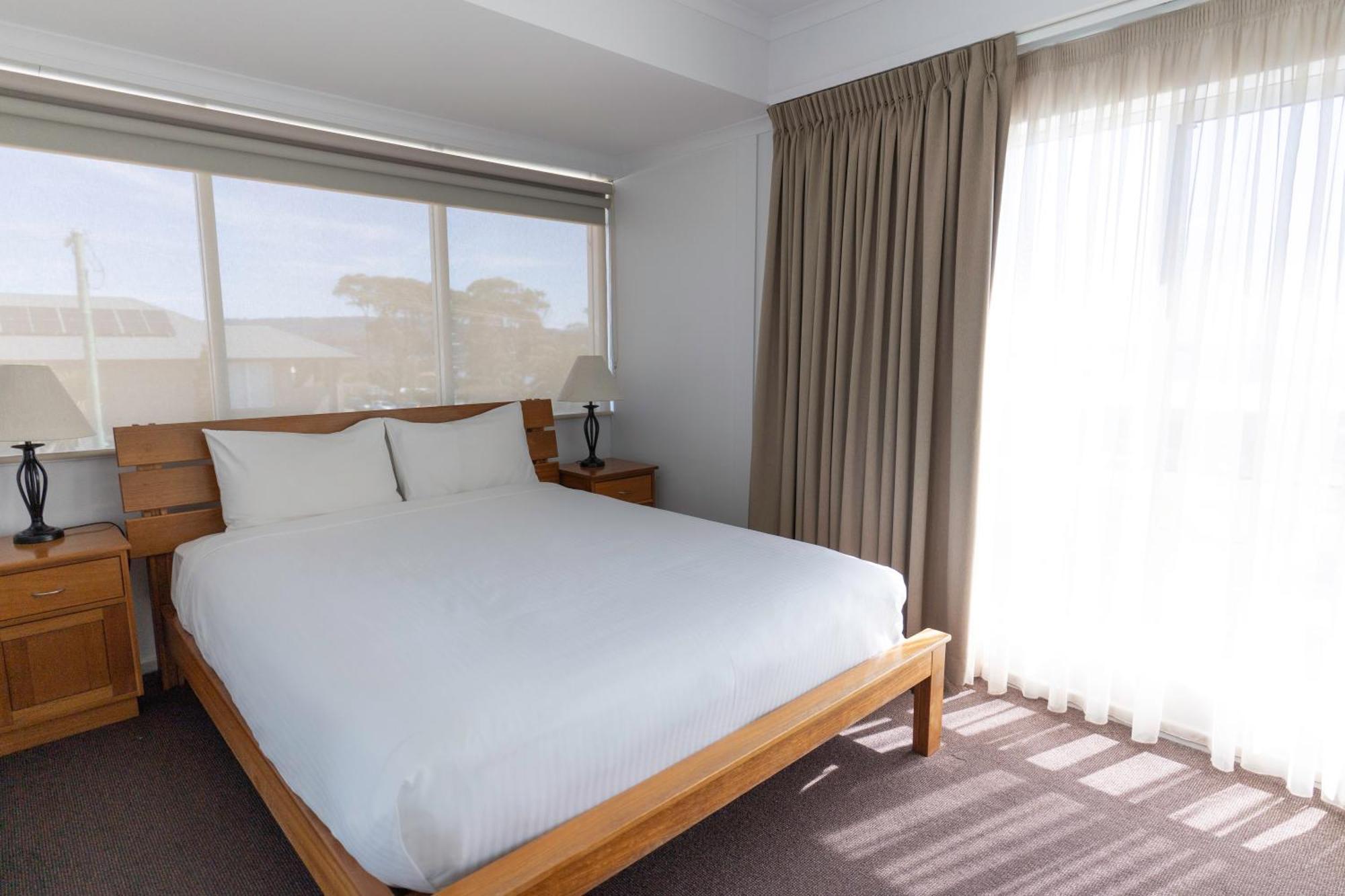 Amooran Oceanside Apartments And Motel Narooma Esterno foto