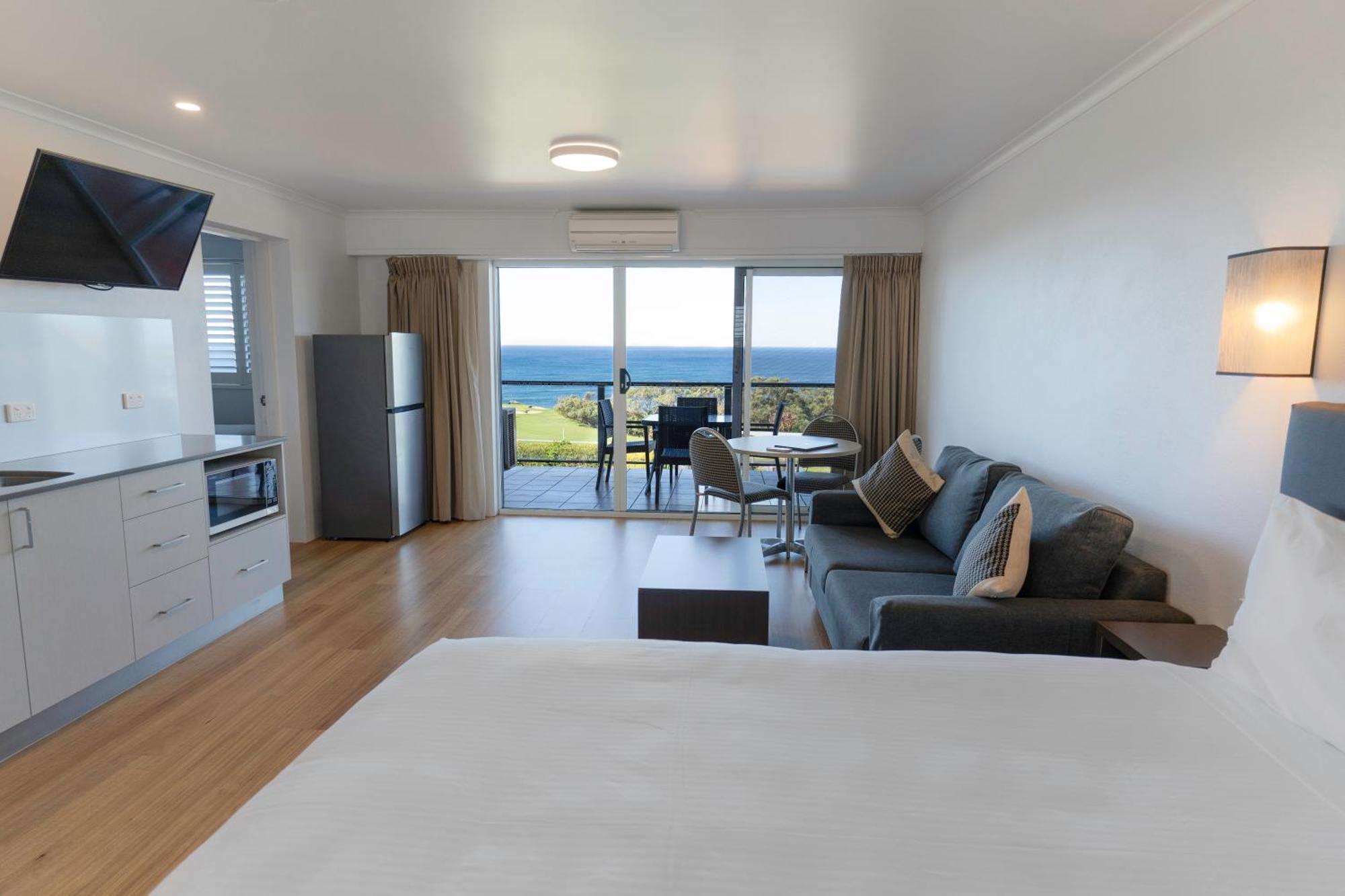 Amooran Oceanside Apartments And Motel Narooma Esterno foto