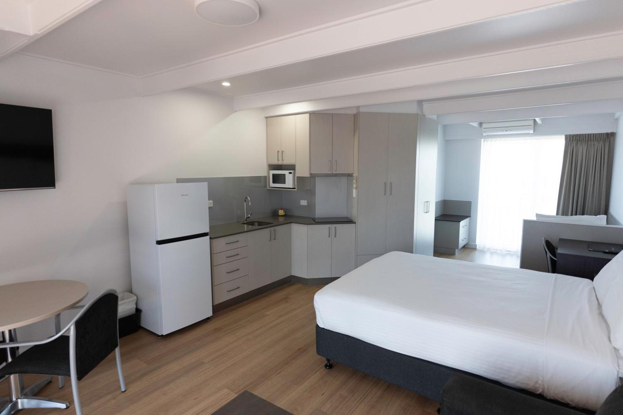 Amooran Oceanside Apartments And Motel Narooma Esterno foto