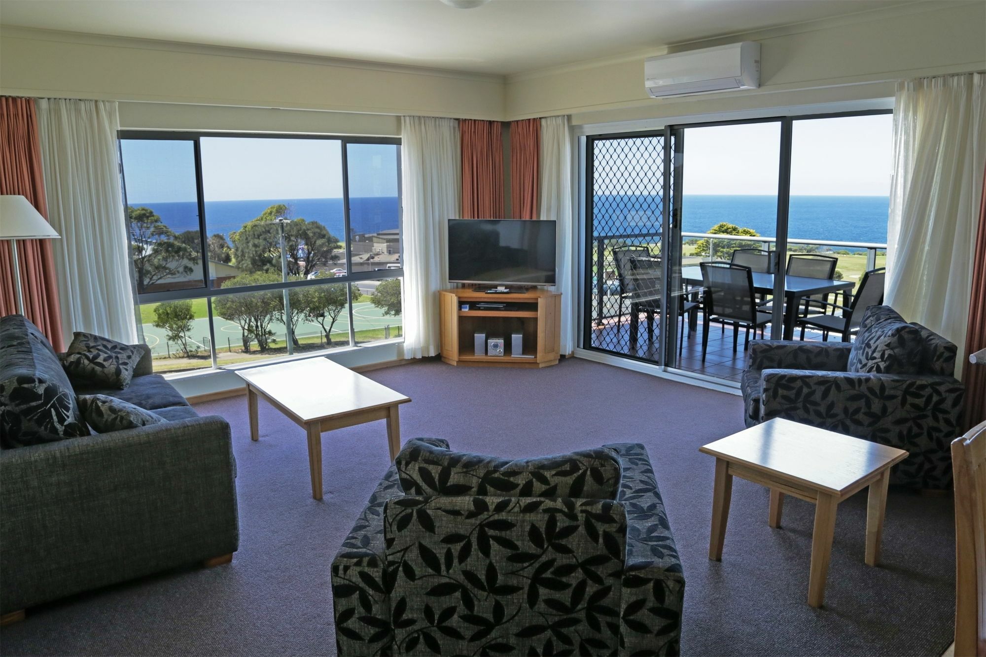 Amooran Oceanside Apartments And Motel Narooma Esterno foto