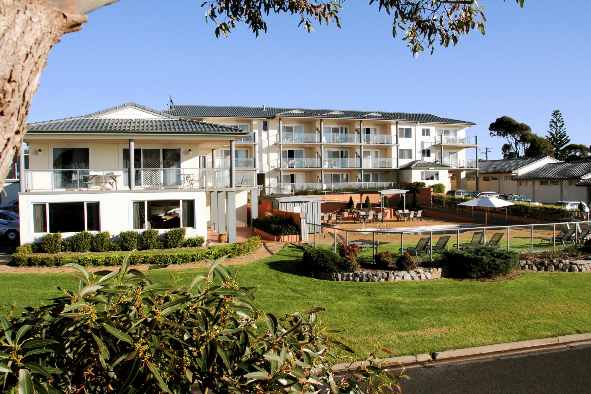 Amooran Oceanside Apartments And Motel Narooma Esterno foto